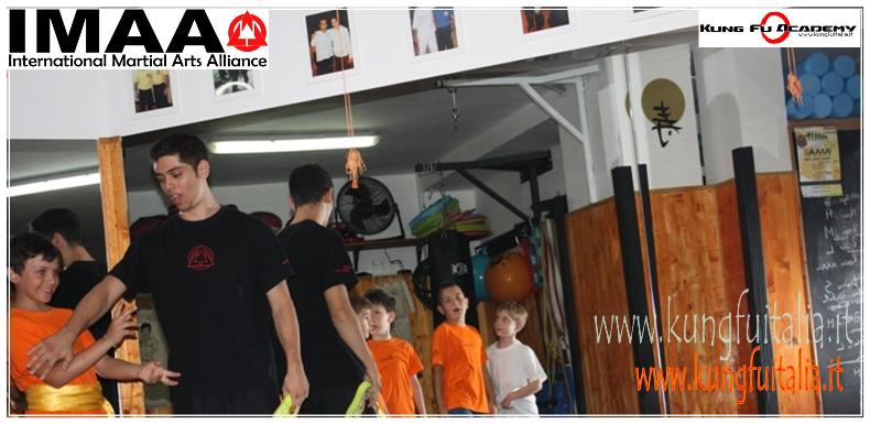 www.kungfuitalia.it accademia di kung fu academy caserta di Sifu Salvatore Mezzone scuola IMAA wing tjun chun tsun difesa personale festa bambini chi (39)